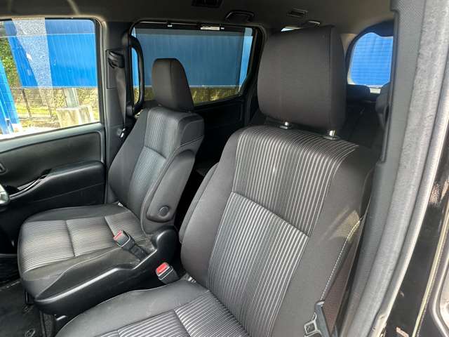 トヨタ ヴォクシー ２．０ ＺＳ 煌ＩＩ R1年 (関東) 99