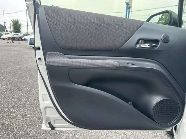 トヨタ シエンタ １．５ ファンベース Ｇ セーフティ エディション R2年 (関東) 99