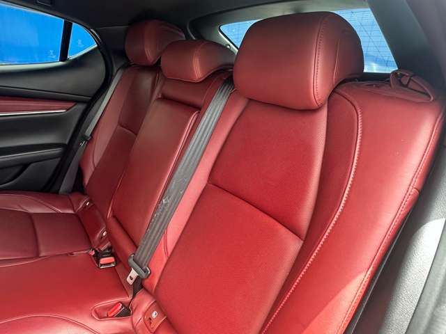 マツダ ＭＡＺＤＡ３　ファストバック ２．０ ２０Ｓ バーガンディ セレクション R2年 (関東) 99