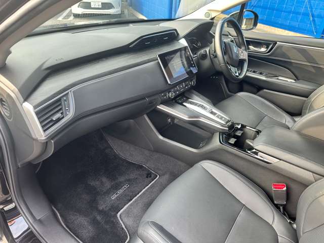 ホンダ クラリティ　ＰＨＥＶ １．５ H30年 (関東) 99