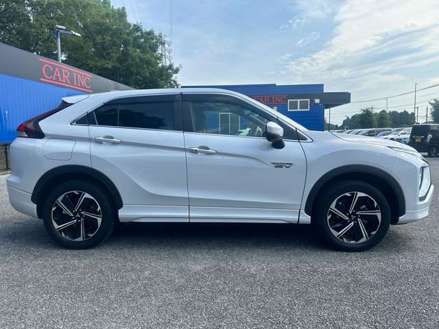三菱 エクリプス　クロス　ＰＨＥＶ ＰＨＥＶ ２．４ Ｐ ４ＷＤ R4年 (関東) 99
