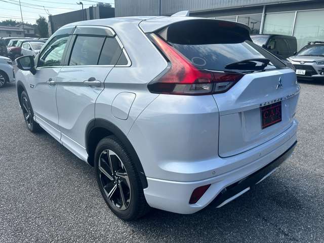 三菱 エクリプス　クロス　ＰＨＥＶ ＰＨＥＶ ２．４ Ｐ ４ＷＤ R4年 (関東) 99