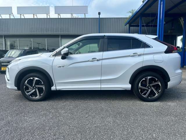 三菱 エクリプス　クロス　ＰＨＥＶ ＰＨＥＶ ２．４ Ｐ ４ＷＤ R4年 (関東) 99