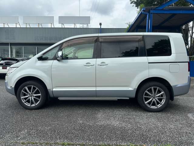 三菱 デリカ　Ｄ：５ ２．２ Ｄ パワーパッケージ ディーゼルターボ ４ＷＤ H28年 (関東) 99