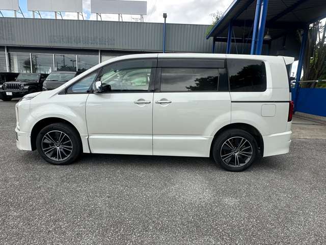 三菱 デリカ　Ｄ：５ アーバンギア ２．２ Ｐ エディション ディーゼルターボ ４ＷＤ R2年 (関東) 99