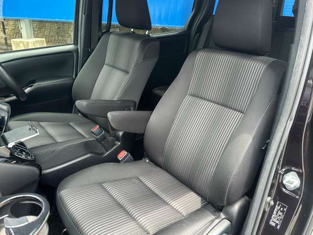 トヨタ ヴォクシー ２．０ ＺＳ H29年 (関東) 99