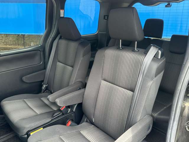 トヨタ ヴォクシー ２．０ ＺＳ H29年 (関東) 99