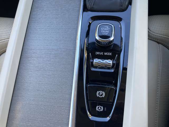 ボルボ Ｖ６０ Ｔ５　インスクリプション R1年 (関東) 99