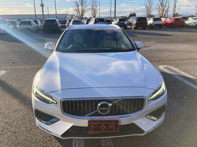 ボルボ Ｖ６０ Ｔ５　インスクリプション R1年 (関東) 99