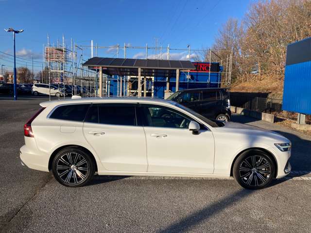 ボルボ Ｖ６０ Ｔ５　インスクリプション R1年 (関東) 99