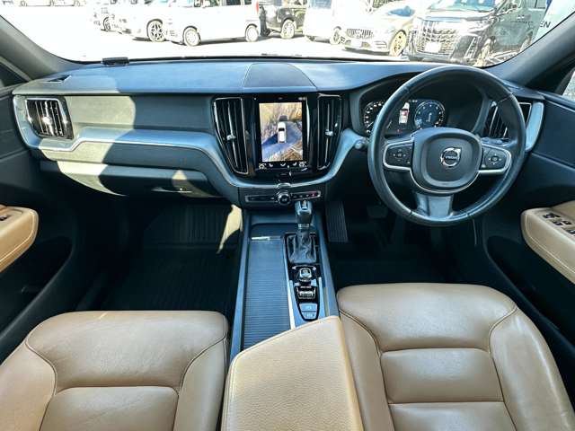ボルボ ＸＣ６０ Ｔ５ ＡＷＤ モメンタム ４ＷＤ H30年 (関東) 99