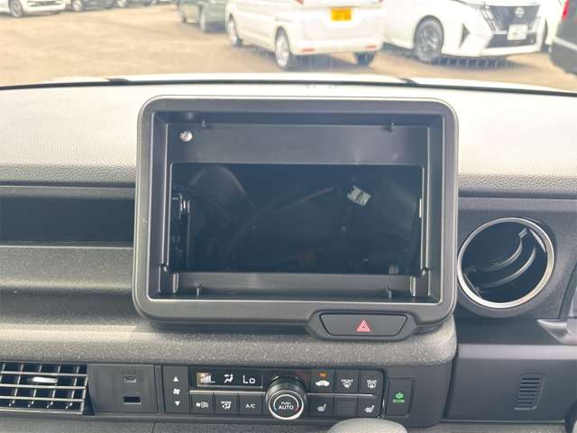 ホンダ Ｎ　ＢＯＸ カスタム ６６０ ターボ R8年 (九州・沖縄) 99