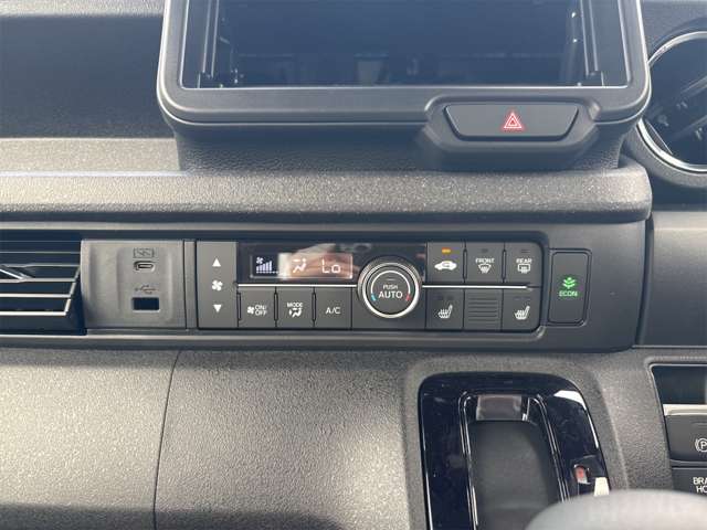 ホンダ Ｎ　ＢＯＸ カスタム ６６０ ターボ R8年 (九州・沖縄) 99