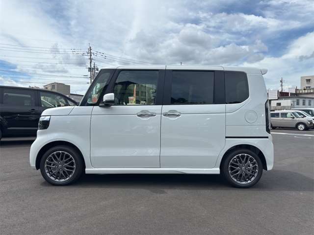 ホンダ Ｎ　ＢＯＸ カスタム ６６０ ターボ R8年 (九州・沖縄) 99