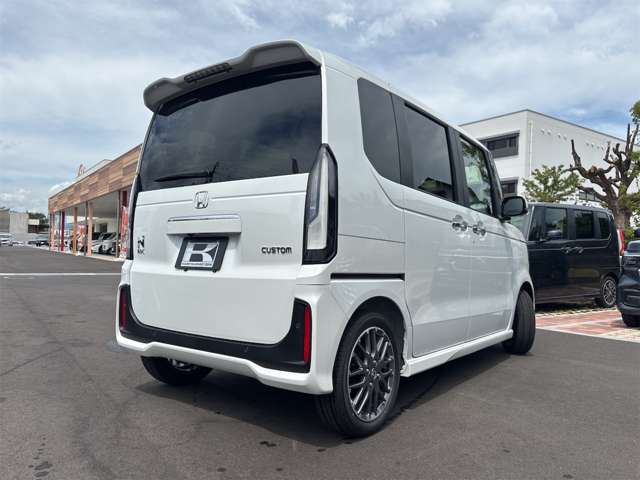 ホンダ Ｎ　ＢＯＸ カスタム ６６０ ターボ R8年 (九州・沖縄) 99