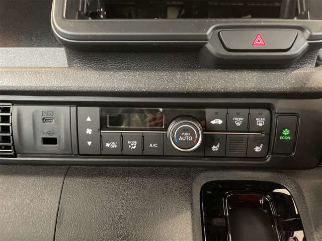 ホンダ Ｎ　ＢＯＸ カスタム ６６０ ターボ R8年 (九州・沖縄) 99