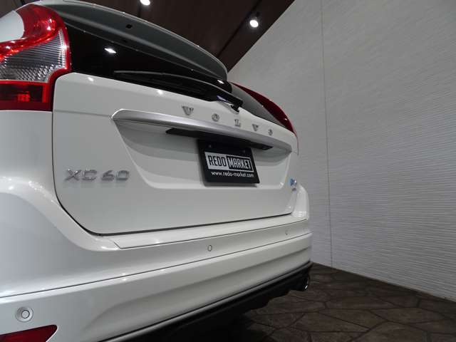 ボルボ ＸＣ６０ Ｔ６ ＡＷＤ Ｒデザイン ４ＷＤ H28年 (関東) 99