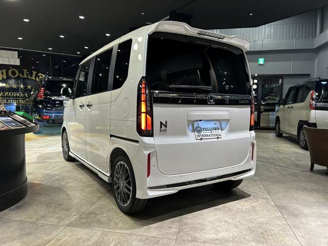 ホンダ Ｎ　ＢＯＸ カスタム ６６０ ターボ R8年 () 99