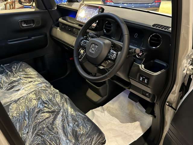 ホンダ Ｎ　ＢＯＸ カスタム ６６０ ターボ R8年 () 99