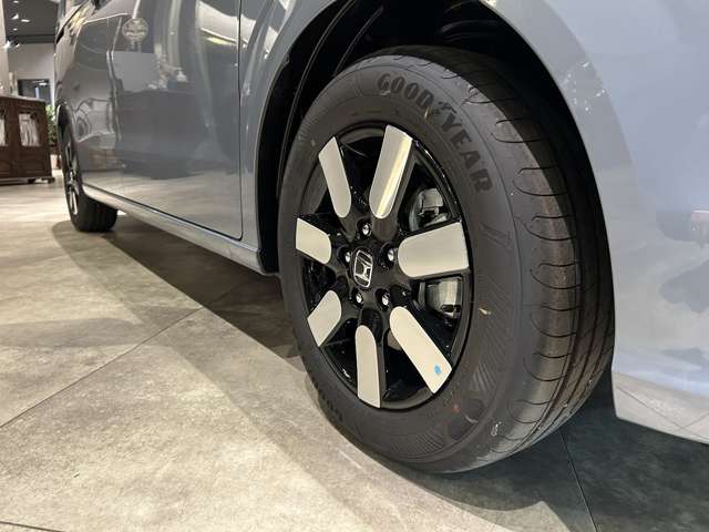 ホンダ フリード　ハイブリッド １．５ Ｅ：ＨＥＶ エアー ＥＸ R8年 () 99