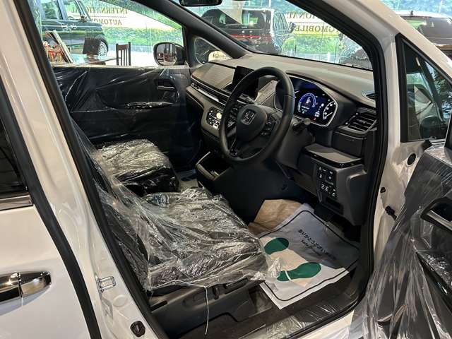 ホンダ オデッセイ　ハイブリッド ２．０ Ｅ：ＨＥＶ アブソルート ＥＸ ブラックエディション R8年 (関東) 99