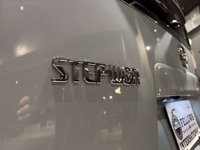 ホンダ ステップワゴン　ハイブリッド ２．０ Ｅ：ＨＥＶ エアー ＥＸ ３０周年特別仕様車 R8年 (関東) 99