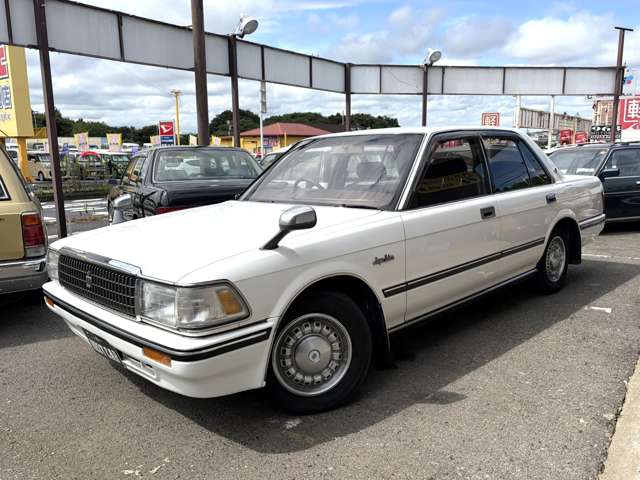 トヨタ クラウンセダン ２．０ スーパーデラックス H1年 () 99