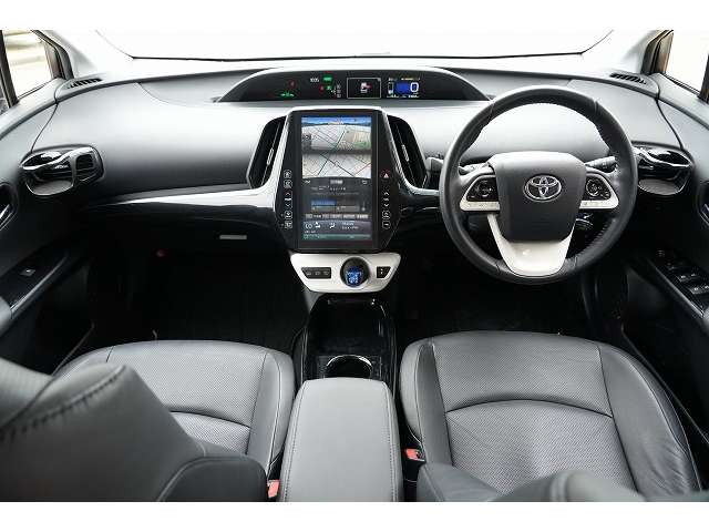 トヨタ プリウスＰＨＶ １．８ Ａ レザーパッケージ H29年 (関東) 99