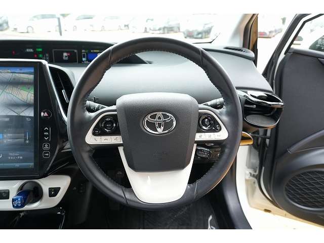 トヨタ プリウスＰＨＶ １．８ Ａ レザーパッケージ H29年 (関東) 99