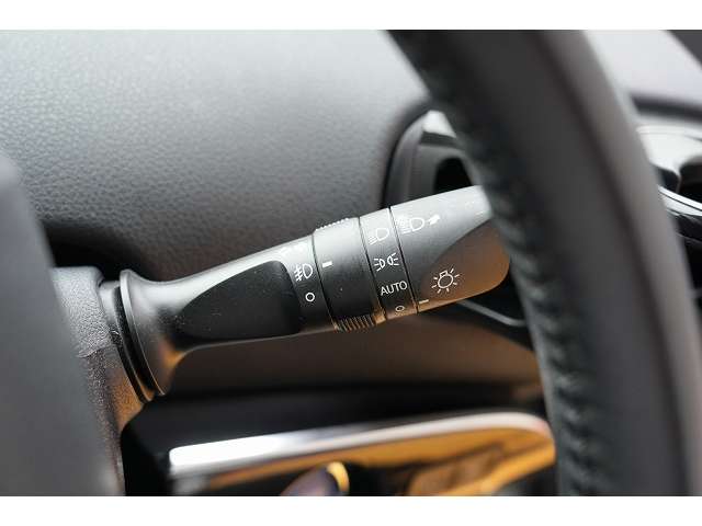 トヨタ プリウスＰＨＶ １．８ Ａ レザーパッケージ H29年 (関東) 99