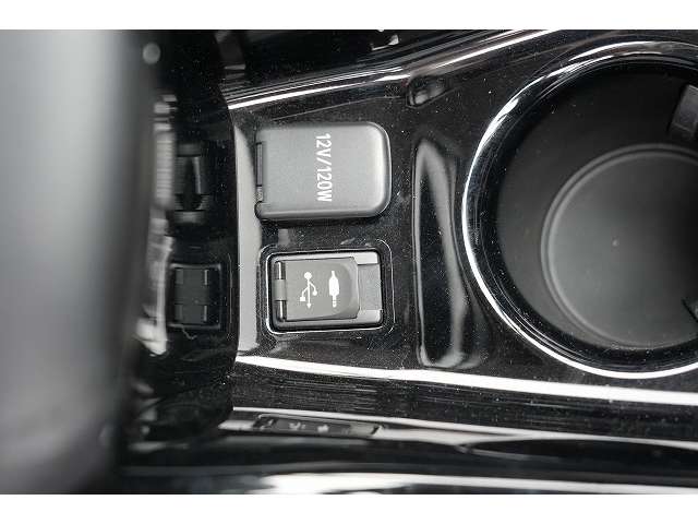 トヨタ プリウスＰＨＶ １．８ Ａ レザーパッケージ H29年 (関東) 99