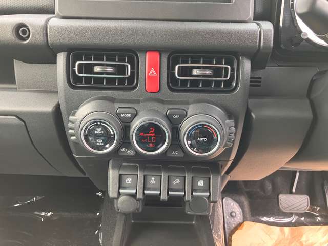 スズキ ジムニー　ノマド １．５ ＦＣ ４ＷＤ R8年 () 99