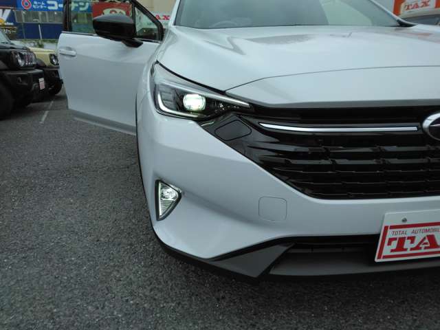 スバル レヴォーグ　レイバック ２．５ プレミアム ブラック Ｓ：ＨＥＶ ＥＸ ４ＷＤ R8年 () 99