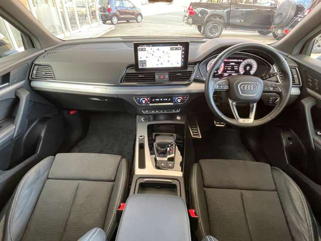 アウディ Ｑ５　スポーツバック ４０ ＴＤＩ クワトロ Ｓライン ディーゼルターボ ４ＷＤ R4年 (東北) 99