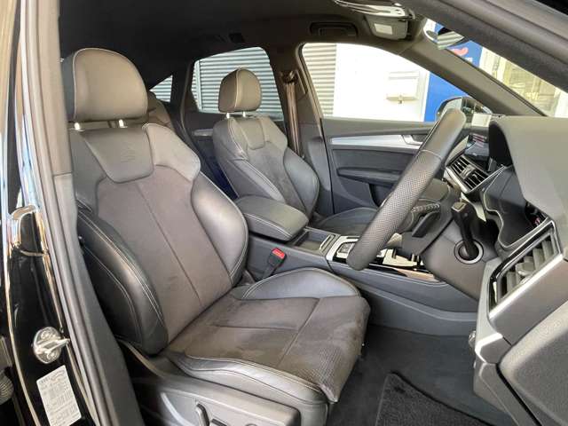 アウディ Ｑ５　スポーツバック ４０ ＴＤＩ クワトロ Ｓライン ディーゼルターボ ４ＷＤ R4年 (東北) 99