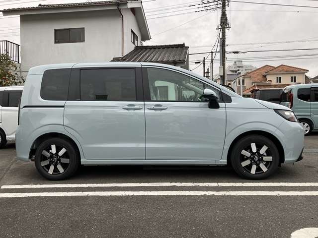 ホンダ フリード　ハイブリッド １．５ Ｅ：ＨＥＶ エアー ＥＸ R7年 (関東) 99