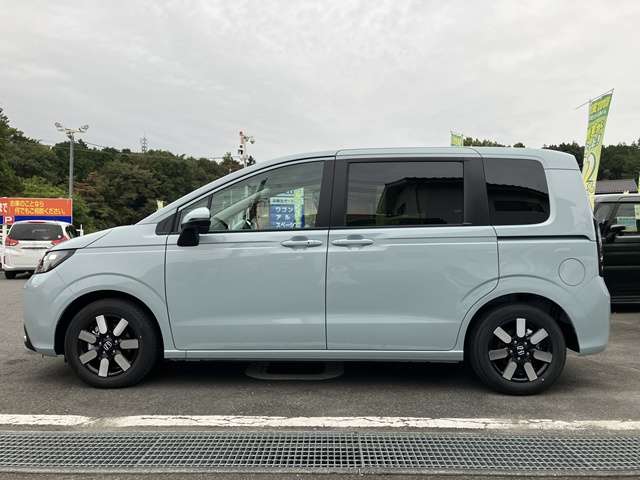 ホンダ フリード　ハイブリッド １．５ Ｅ：ＨＥＶ エアー ＥＸ R7年 (関東) 99
