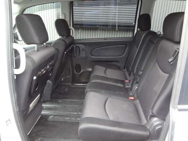 日産 セレナ ２．０ ハイウェイスター Ｓ－ＨＹＢＲＩＤ H25年 () 99