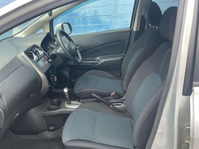 日産 ノート １．２ Ｘ ＤＩＧ－Ｓ H25年 () 99