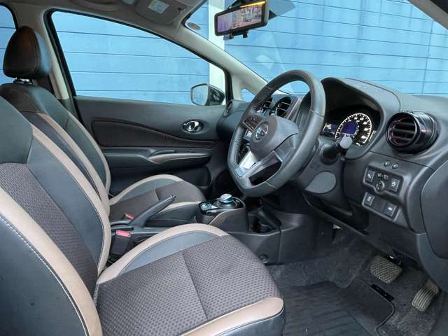 日産 ノート １．２ Ｅ－ＰＯＷＥＲ メダリスト H29年 (関東) 99