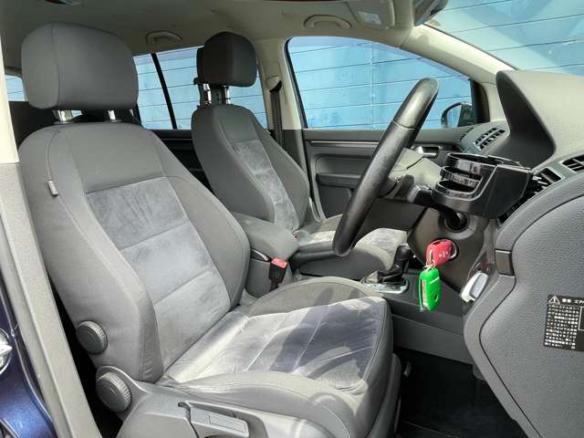 フォルクスワーゲン ゴルフトゥーラン ＴＳＩ　ハイライン H25年 (関東) 99