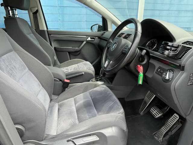 フォルクスワーゲン ゴルフトゥーラン ＴＳＩ　ハイライン H25年 (関東) 99