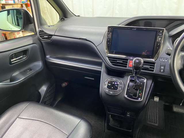 トヨタ ヴォクシー ２．０ ＺＳ 煌 H28年 () 99