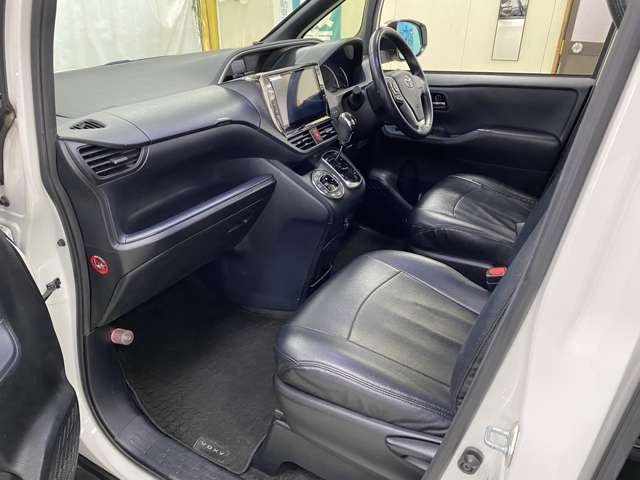 トヨタ ヴォクシー ２．０ ＺＳ 煌 H28年 () 99