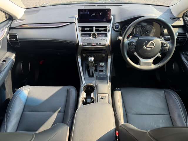レクサス ＮＸ３００ｈ ３００Ｈ バージョンＬ ４ＷＤ H29年 (近畿) 99
