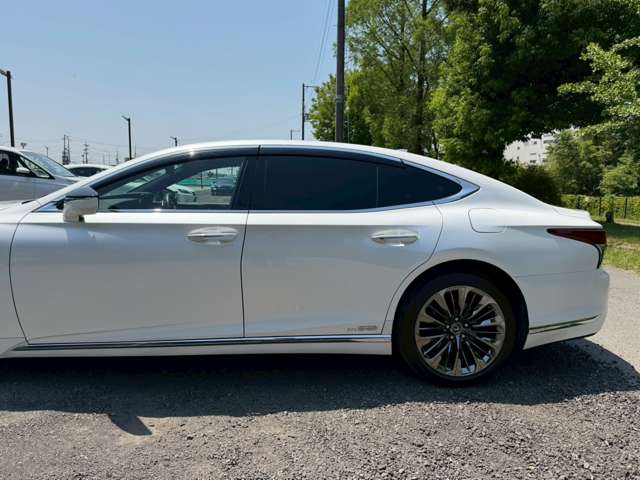レクサス ＬＳ５００ｈ ５００Ｈ エグゼクティブ ４ＷＤ H29年 (近畿) 99
