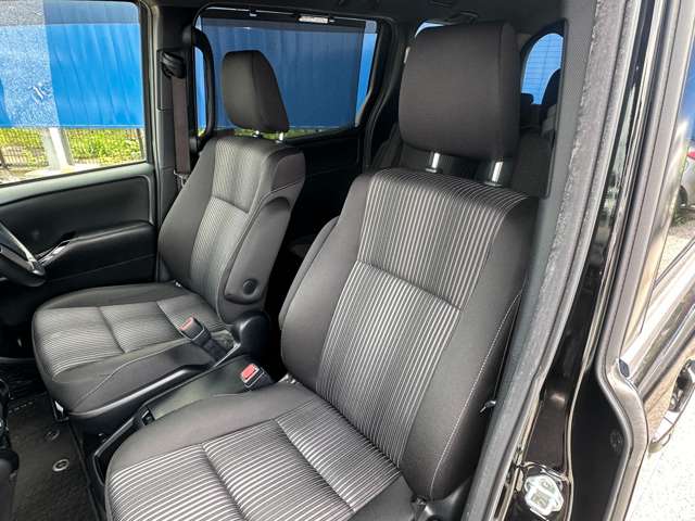 トヨタ ヴォクシー １．８ ハイブリッド ＺＳ H30年 (関東) 99