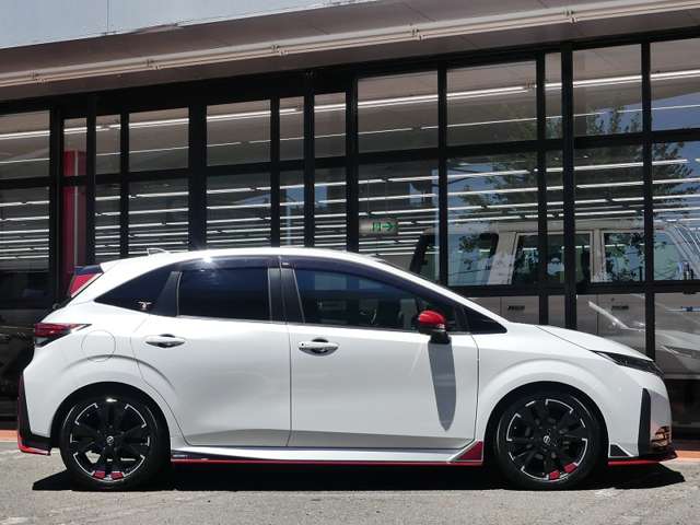 日産 ノートオーラ １．２ ＮＩＳＭＯ R4年 (東海) 99