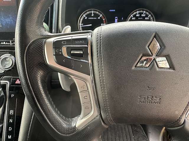 三菱 デリカ　Ｄ：５ ２．２ Ｇ パワーパッケージ ディーゼルターボ ４ＷＤ R1年 (関東) 99