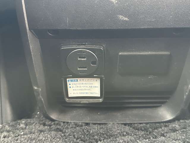 三菱 デリカ　Ｄ：５ ２．２ Ｇ パワーパッケージ ディーゼルターボ ４ＷＤ R1年 (関東) 99